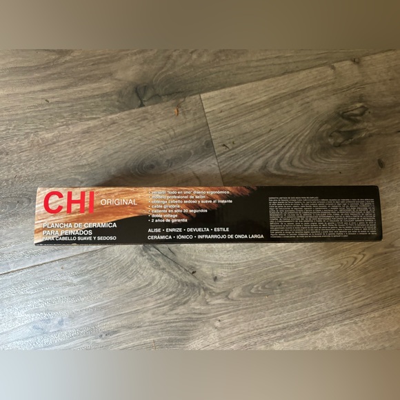 Brand New in Box CHI 1 inch ceramic straightener - Picture 3 of 7